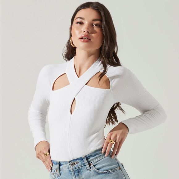 Astr Tops - Astr the Label White Ribbed Cutout Bodysuit Size Large